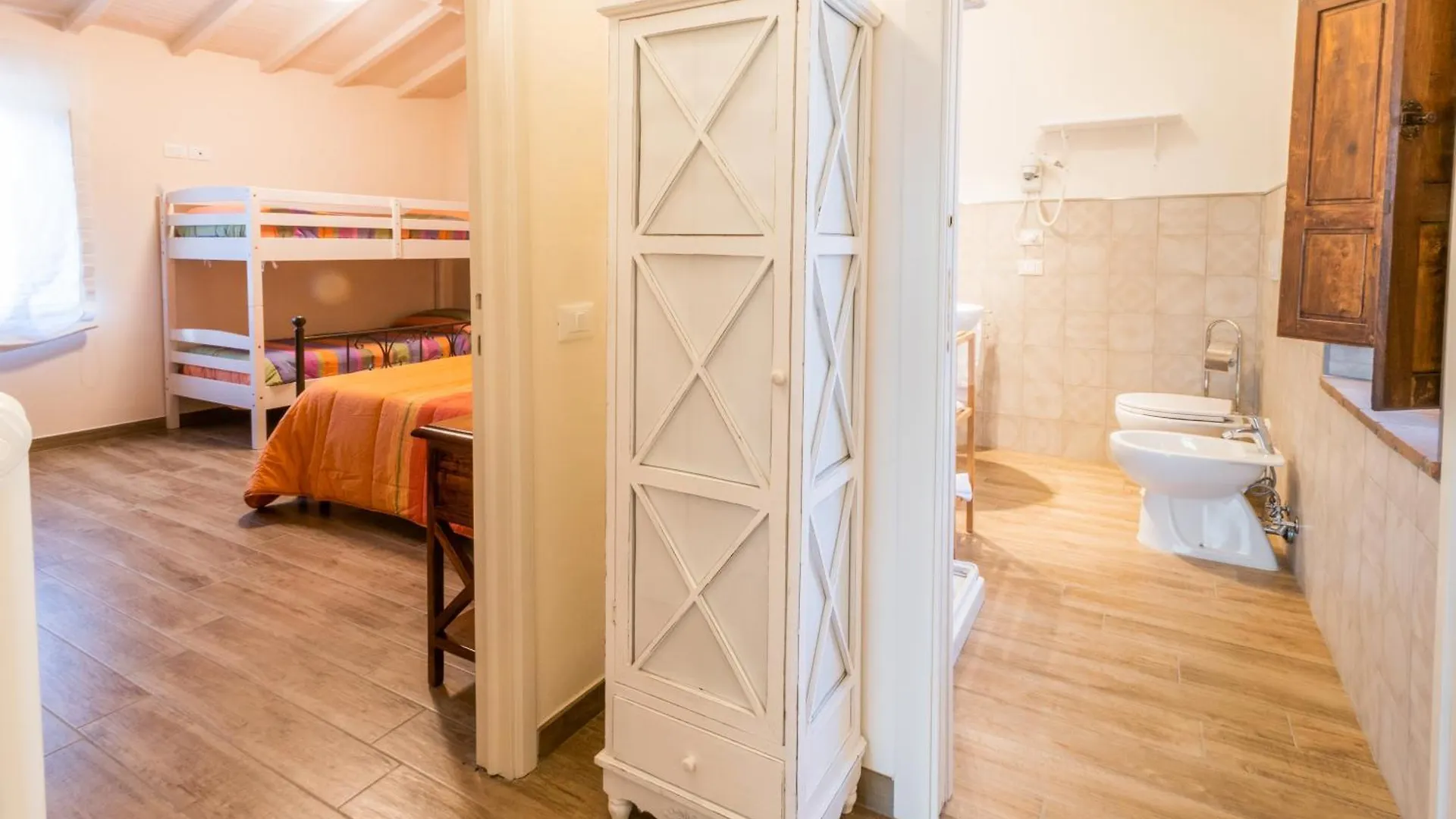 Casa Vacanze Villa Maria 앙기아리 펜션